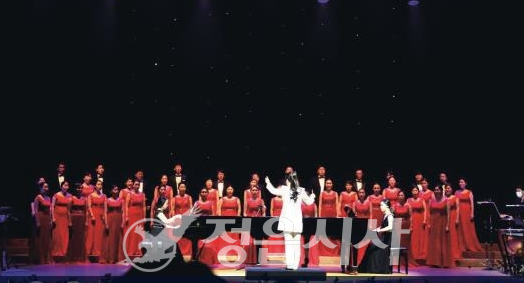 정읍시립합창단, 영화로 물든 무대…‘코러스 인 시네마’ 76회 정기연주회